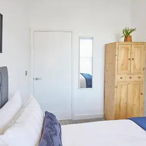 https://apt-marshlands.yorkshirehotels.net