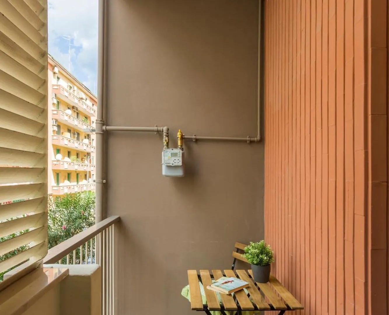 H49 Apartment Bari 0*,  Italy